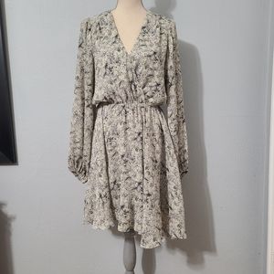 Floret Studios Long Sleeve Dress Size Medium‎